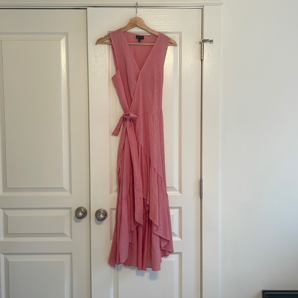 Who What Wear Seersucker Red and White Striped Wrapped Midi Dress